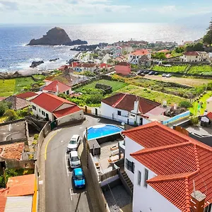 Lighthouse View- Pool Porto Moniz